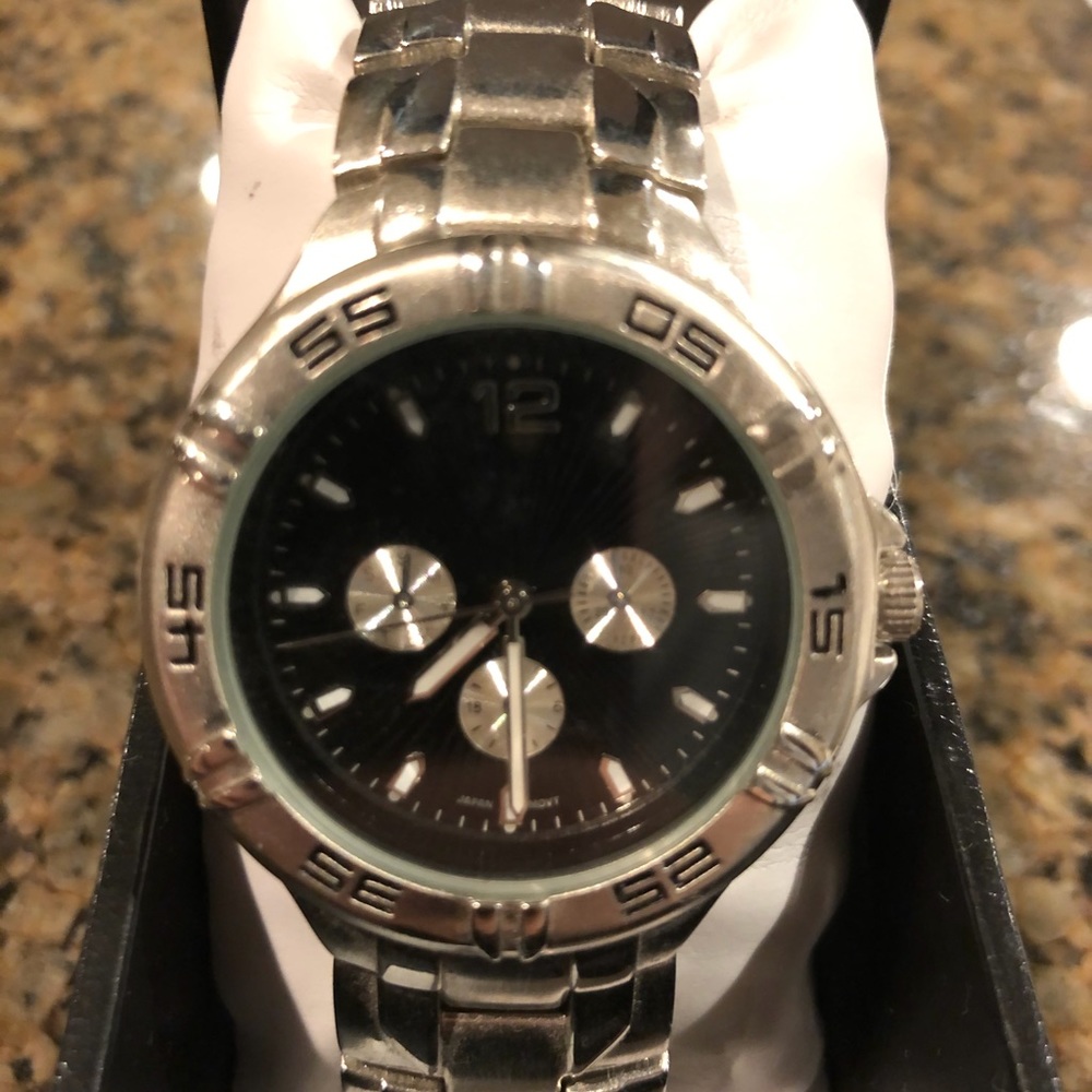 Silver Men’s Watch - Picture 2 of 4